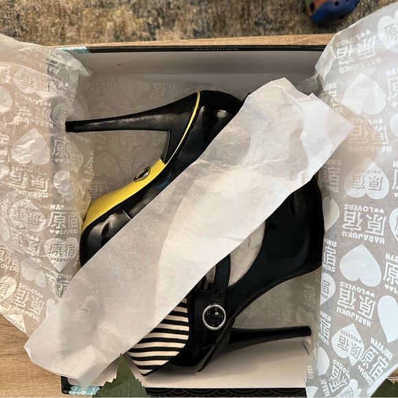 HARAJUKU LOVERS DIAMOND BLACK STILETTO HEELS BY GWEN STEFANI - Picture 10 of 13